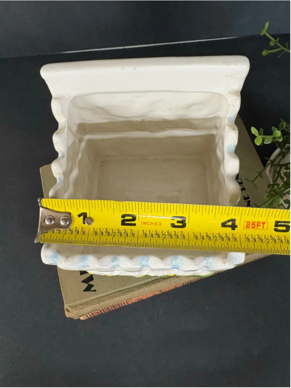 Vintage Ceramic Daisy Flower Planter Decor One Size White Green Cottagecore